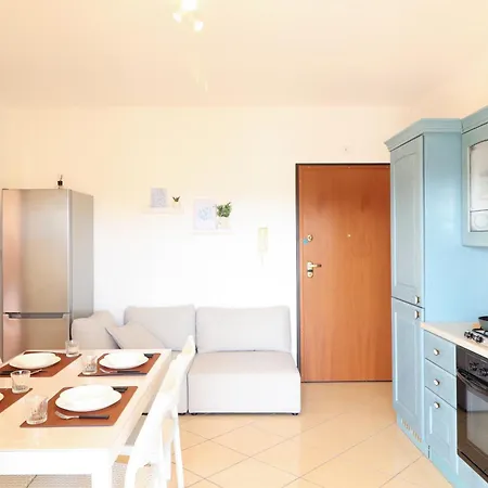 Casa A 500m Dal Mare - Aria Condizionata - Parcheggio Gratuito アパート *